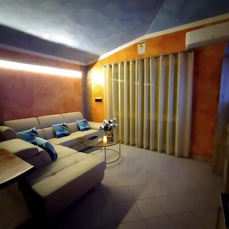 Homestay Blu Marlin - Iun Q4073 Girasole