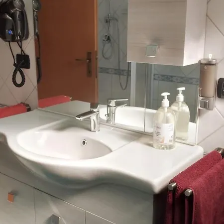 Homestay Blu Marlin - Iun Q4073