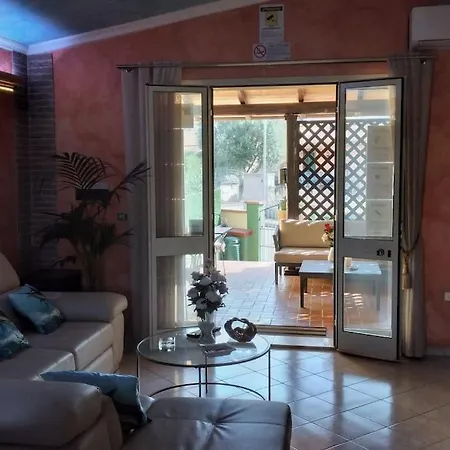 Blu Marlin - Iun Q4073 Homestay Girasole