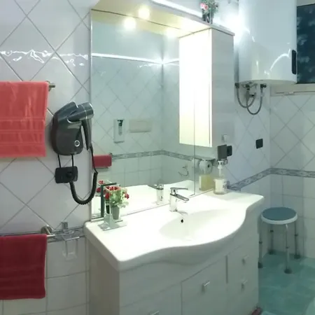 Homestay Blu Marlin - Iun Q4073 Girasole